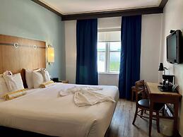 Majestic Hotel South Beach