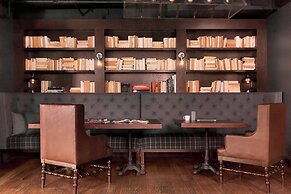 Q&C Hotel and Bar, New Orleans, Autograph Collection