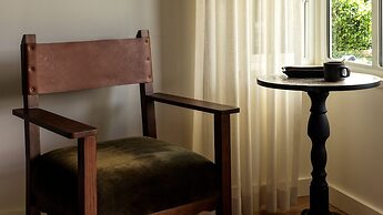 La Playa Hotel