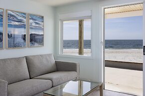 Riviera Beach Resort