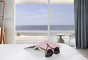 Riviera Beach Resort