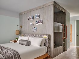 Riviera Beach Resort