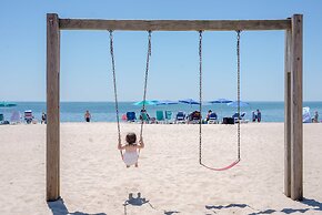 Riviera Beach Resort