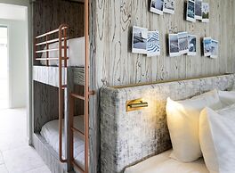 Riviera Beach Resort
