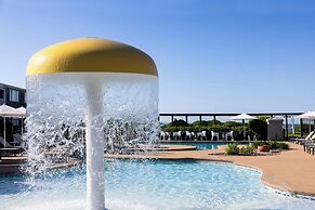 Riviera Beach Resort