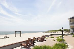 Riviera Beach Resort