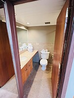 Weathervane Terrace Inn and Suites