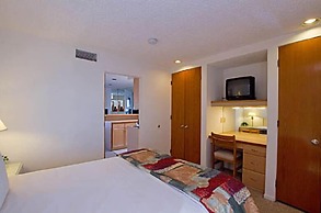 Weathervane Terrace Inn and Suites