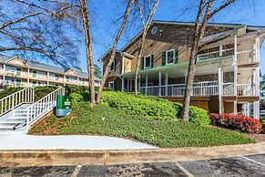 HomeTowne Studios by Red Roof Atlanta NE - Downtown Norcross