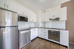 Oaks Sydney Goldsbrough Suites