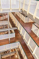 Oaks Sydney Goldsbrough Suites