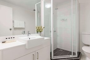 Oaks Sydney Goldsbrough Suites