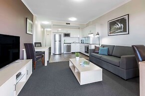 Oaks Sydney Goldsbrough Suites