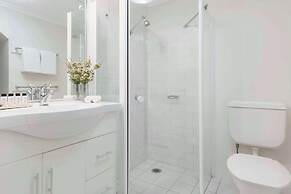 Oaks Sydney Goldsbrough Suites