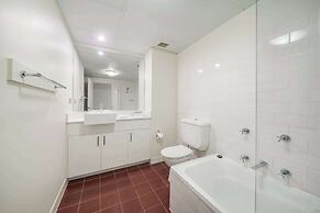 Oaks Sydney Goldsbrough Suites