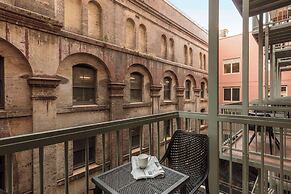 Oaks Sydney Goldsbrough Suites