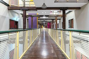 Oaks Sydney Goldsbrough Suites