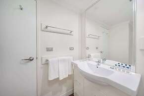 Oaks Sydney Goldsbrough Suites