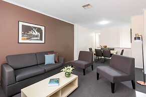 Oaks Sydney Goldsbrough Suites