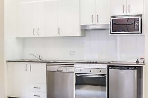 Oaks Sydney Goldsbrough Suites