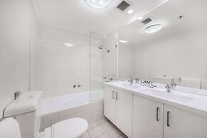 Oaks Sydney Goldsbrough Suites