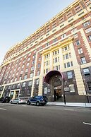 Oaks Sydney Goldsbrough Suites