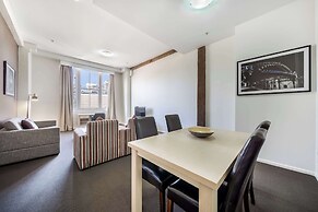 Oaks Sydney Goldsbrough Suites