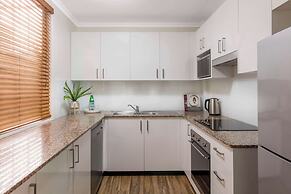 Oaks Sydney Goldsbrough Suites