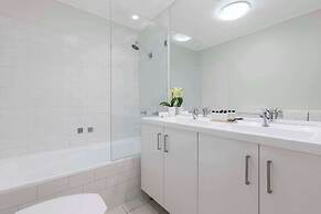 Oaks Sydney Goldsbrough Suites