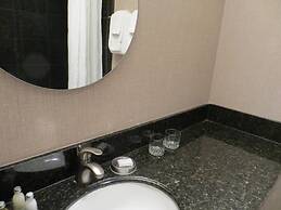 7 Springs Inn & Suites