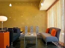 7 Springs Inn & Suites