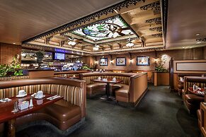 Four Queens Hotel and Casino