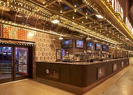 Four Queens Hotel and Casino