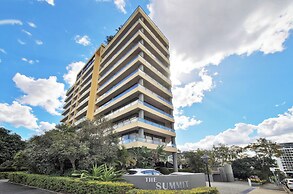 The Summit Apartments