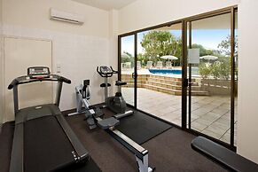 The Summit Apartments