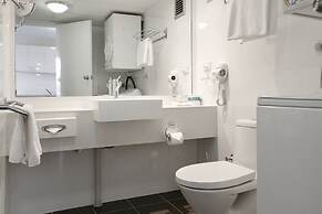 The Summit Apartments