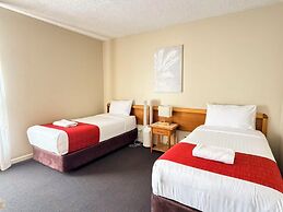 The Summit Apartments