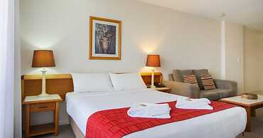 The Summit Apartments