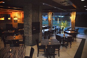 Unique Suites Hotel