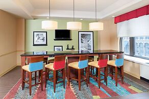 Hampton Inn Indianapolis Downtown Across from Circle Centre