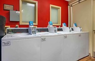 Extended Stay America Select Suites Indianapolis N Carmel