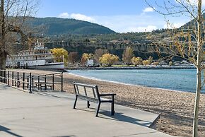 Okanagan Lakefront Resort
