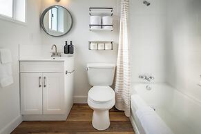 Okanagan Lakefront Resort