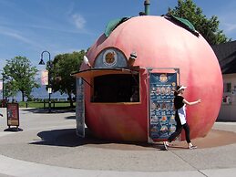 Okanagan Lakefront Resort