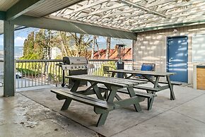 Okanagan Lakefront Resort