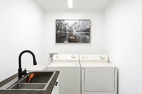 Okanagan Lakefront Resort