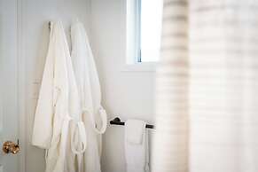 Okanagan Lakefront Resort