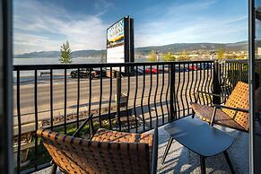 Okanagan Lakefront Resort