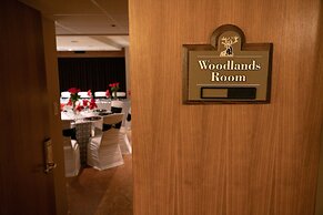 Banff Caribou Lodge and Spa