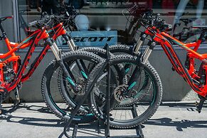 Banff Caribou Lodge and Spa